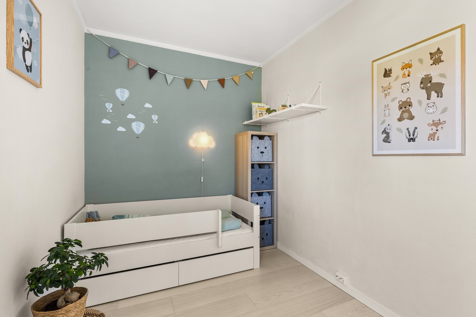 Rommet passer ypperlig som gjesterom, kontor eller barnerom Galleribilde