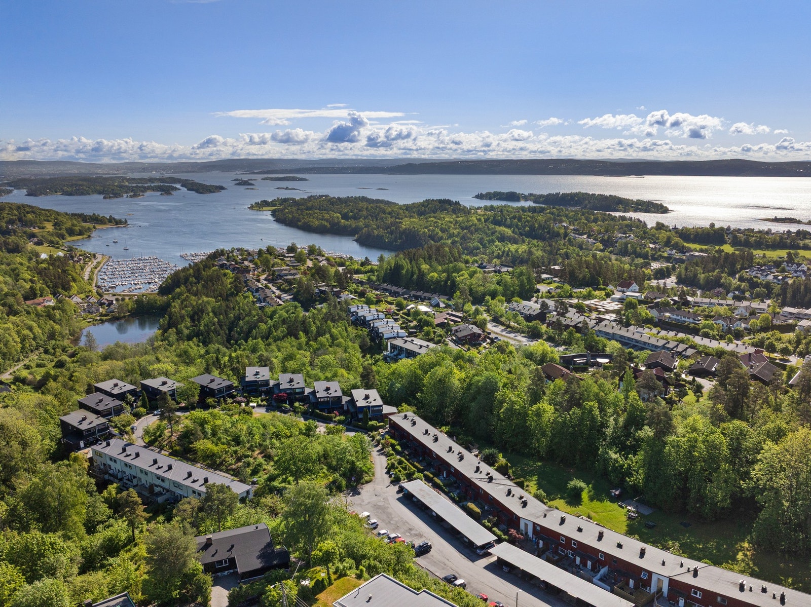 Boligen ligger i et attraktivt, veletablert og barnevennlig område. Galleribilde