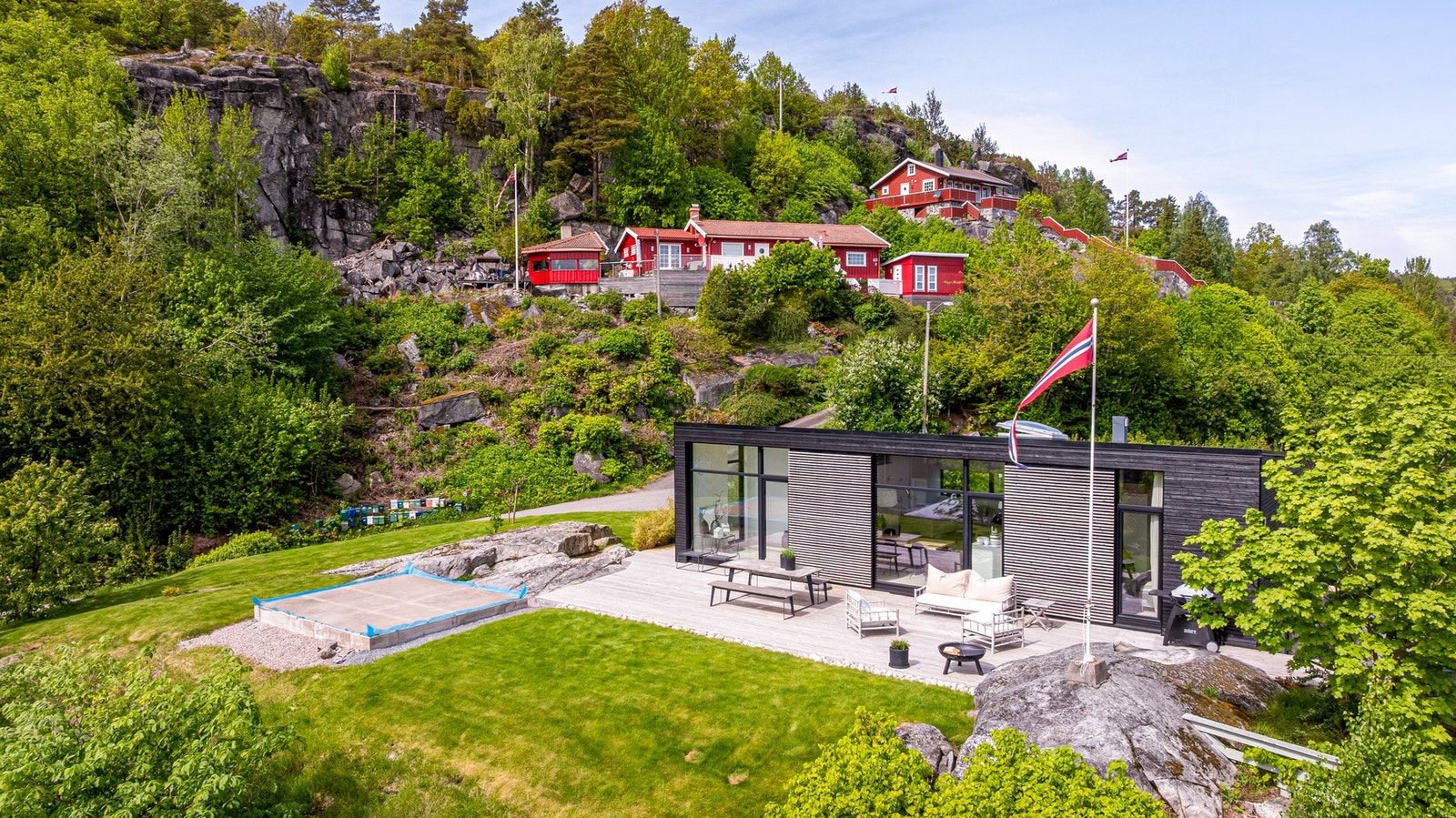 Pent opparbeidet tomt. Galleribilde