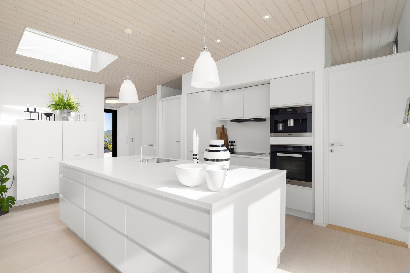 Åpen løsning mot stuen Galleribilde