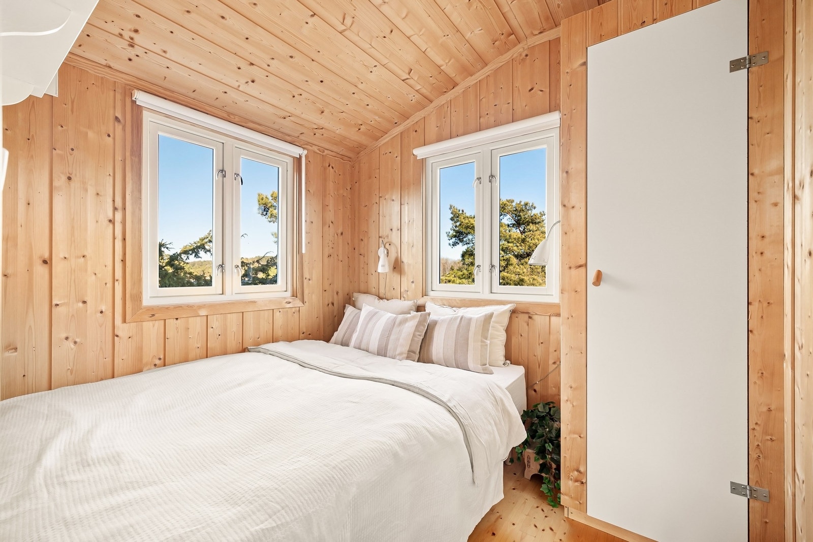 Soverom plassert i det som tidligere var kjøkken, med sengeplass til to personer. Galleribilde