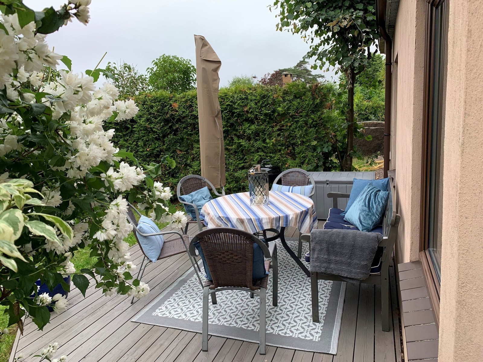 Terrasse tilhørende utleiedel. Galleribilde