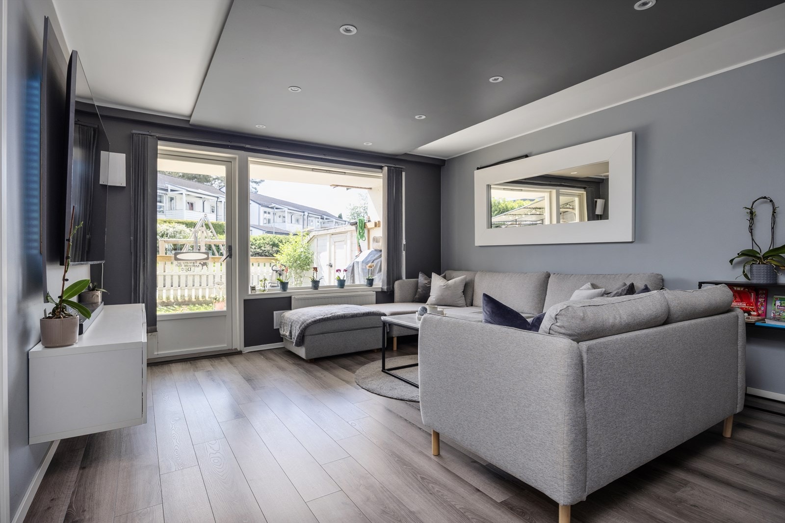 Stor stue for familien til å være sosial Galleribilde