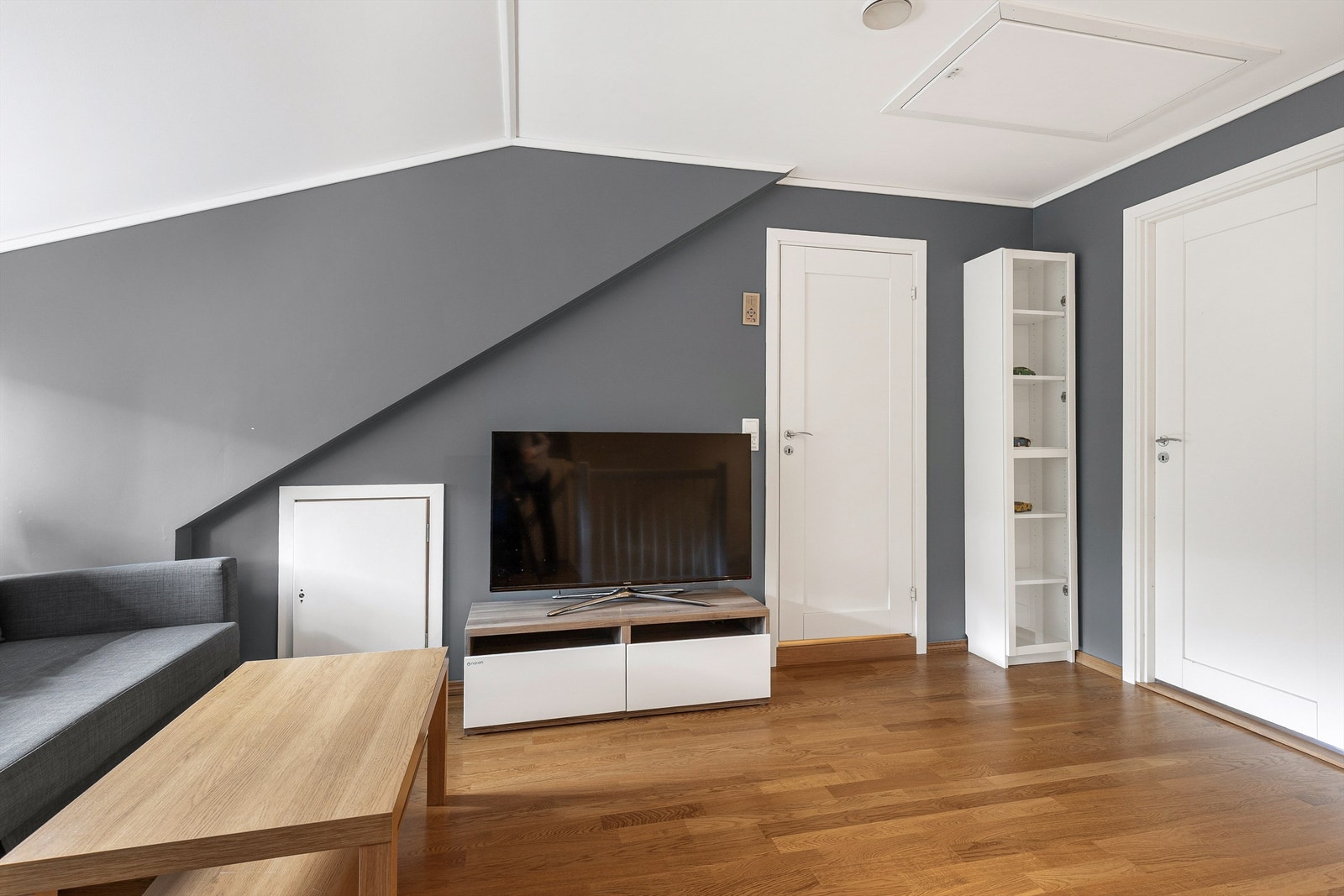 Loftstuen er perfekt å anvende som en egen barne- eller ungdomsavdeling i boligen. Galleribilde