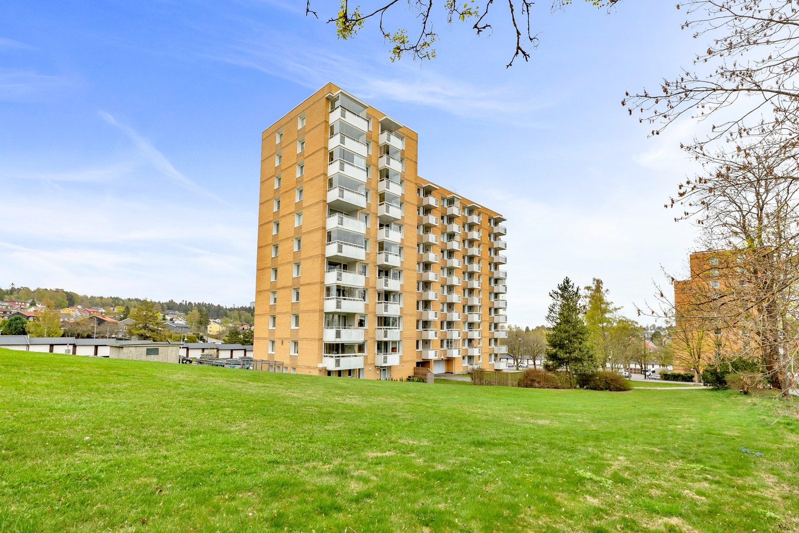 Leiligheten ligger i det veldrevne borettslaget Lønnealleen Galleribilde