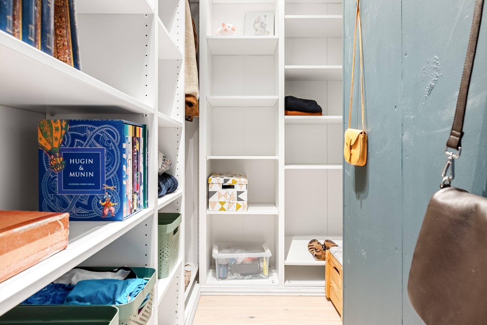 Innvendig bod Galleribilde