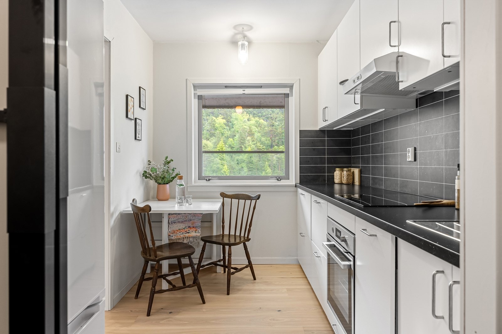 Kjøkkenet ble oppgradert med ny innredning i 2020 Galleribilde