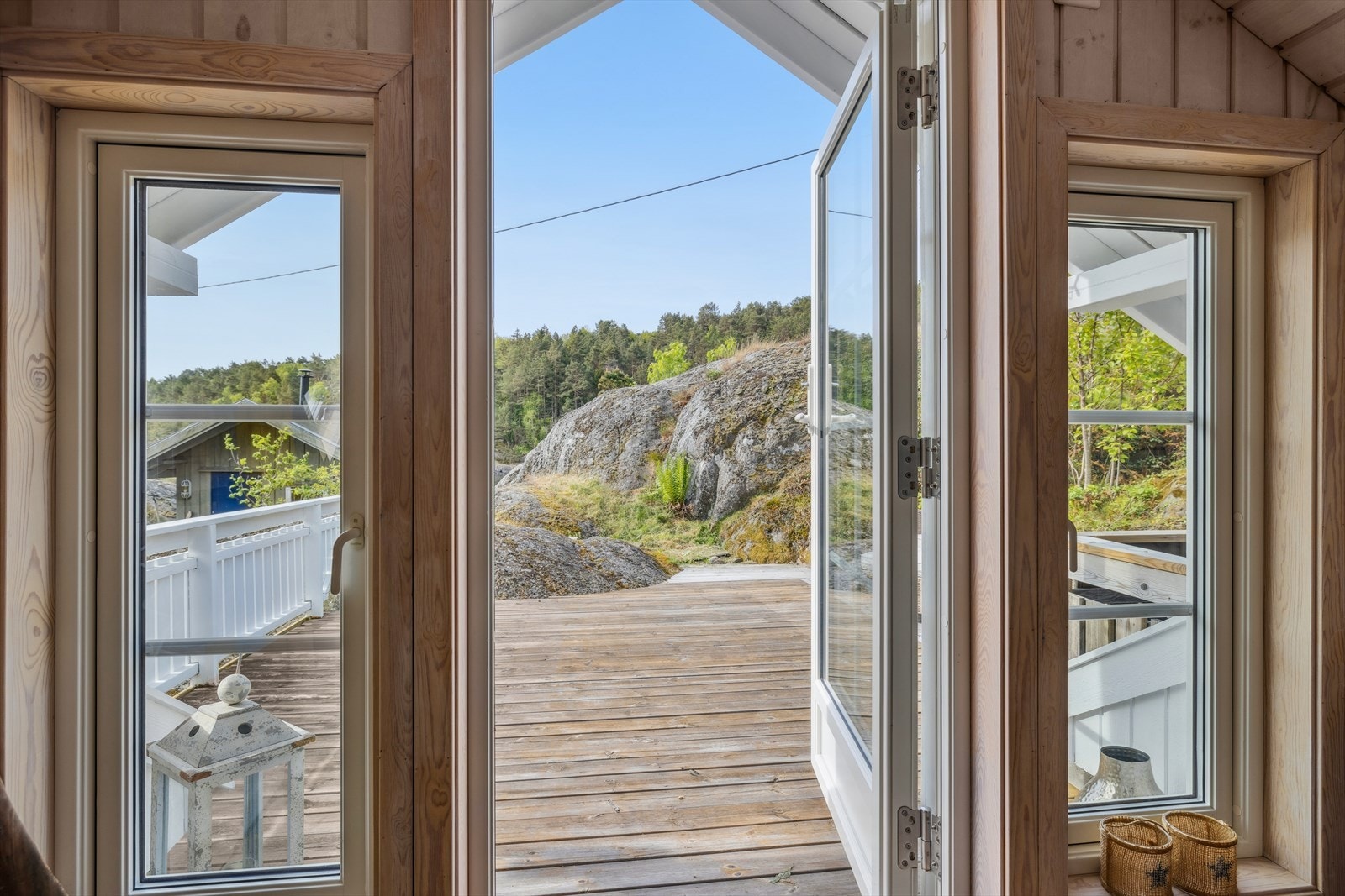 Fra stuen i 2. etasje er det direkte utgang til terrasse Galleribilde