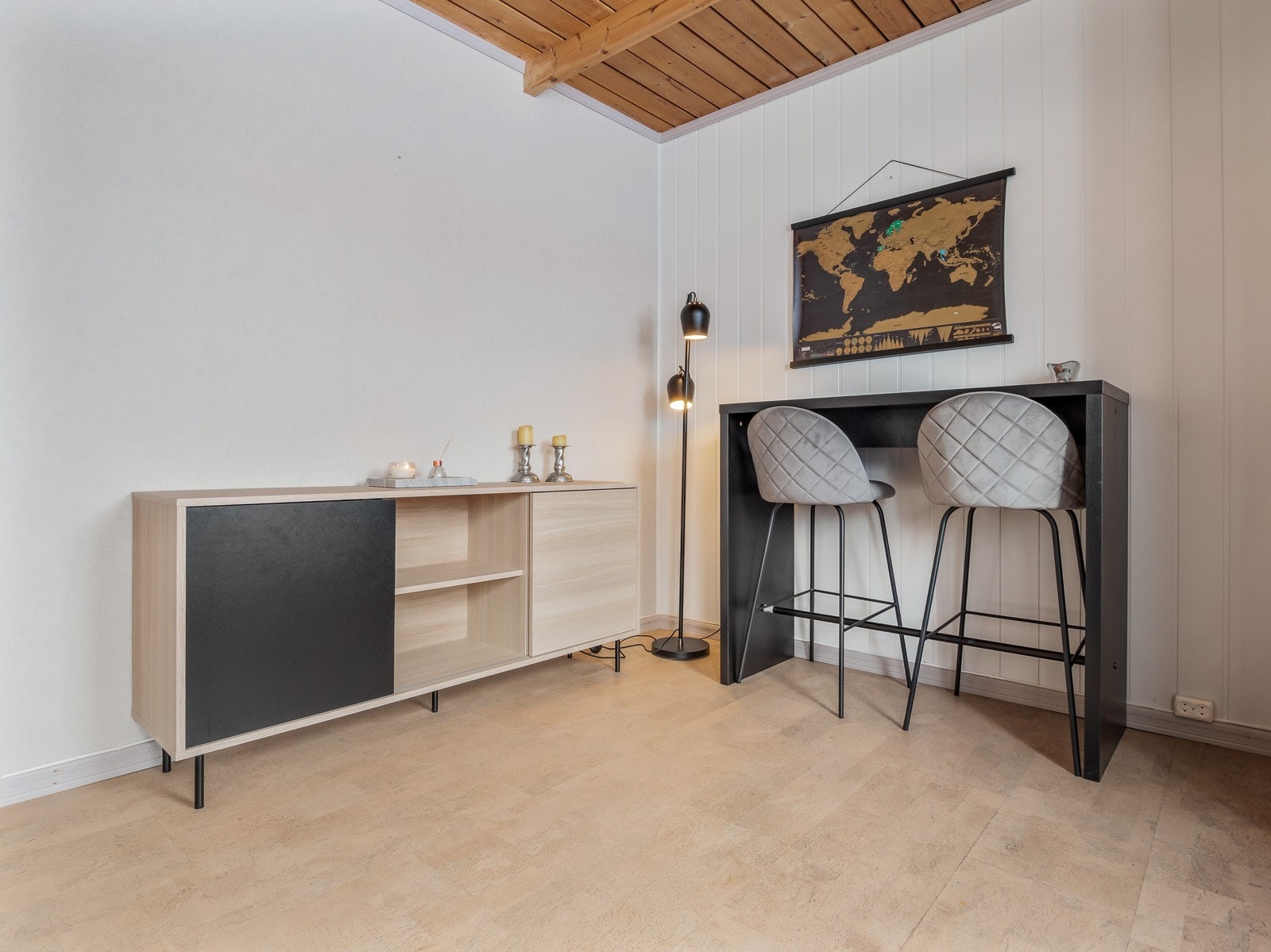 Fra kjellerstuen Galleribilde