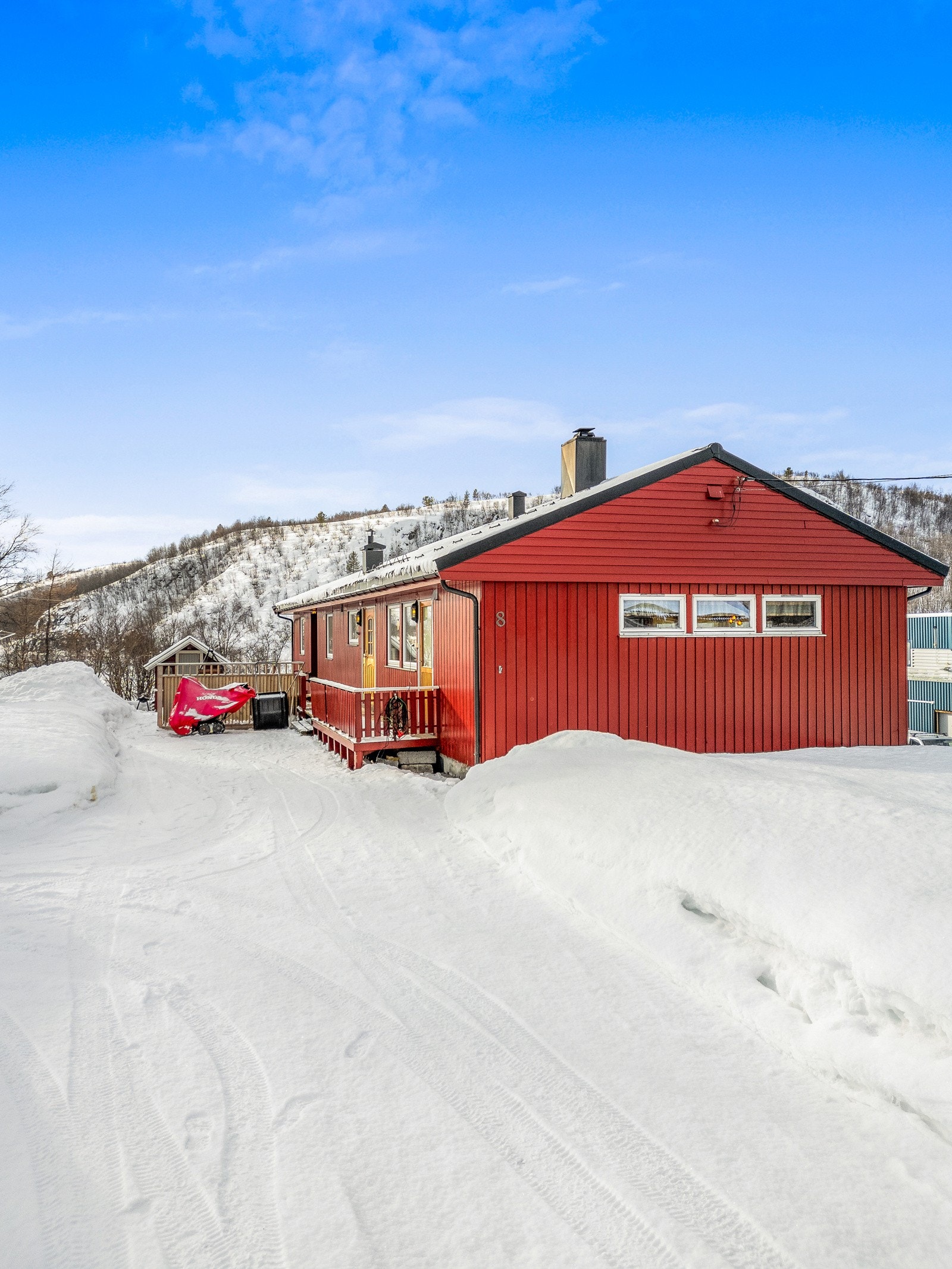 Innkjørsel Galleribilde