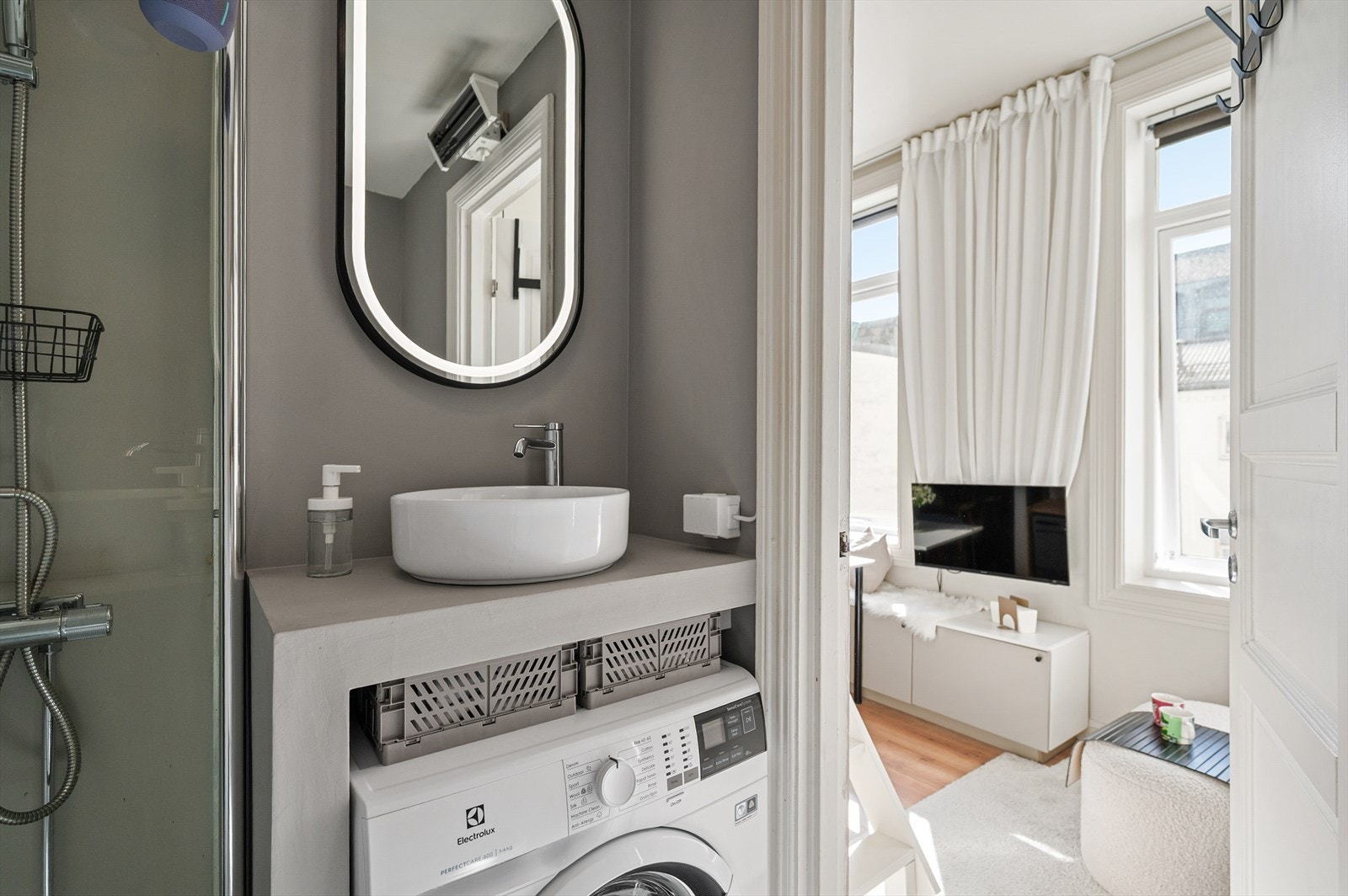 Varmtvann er inkludert i felleskostnader. Galleribilde