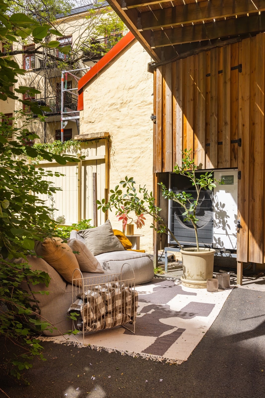 En privat oase midt i byen. Galleribilde