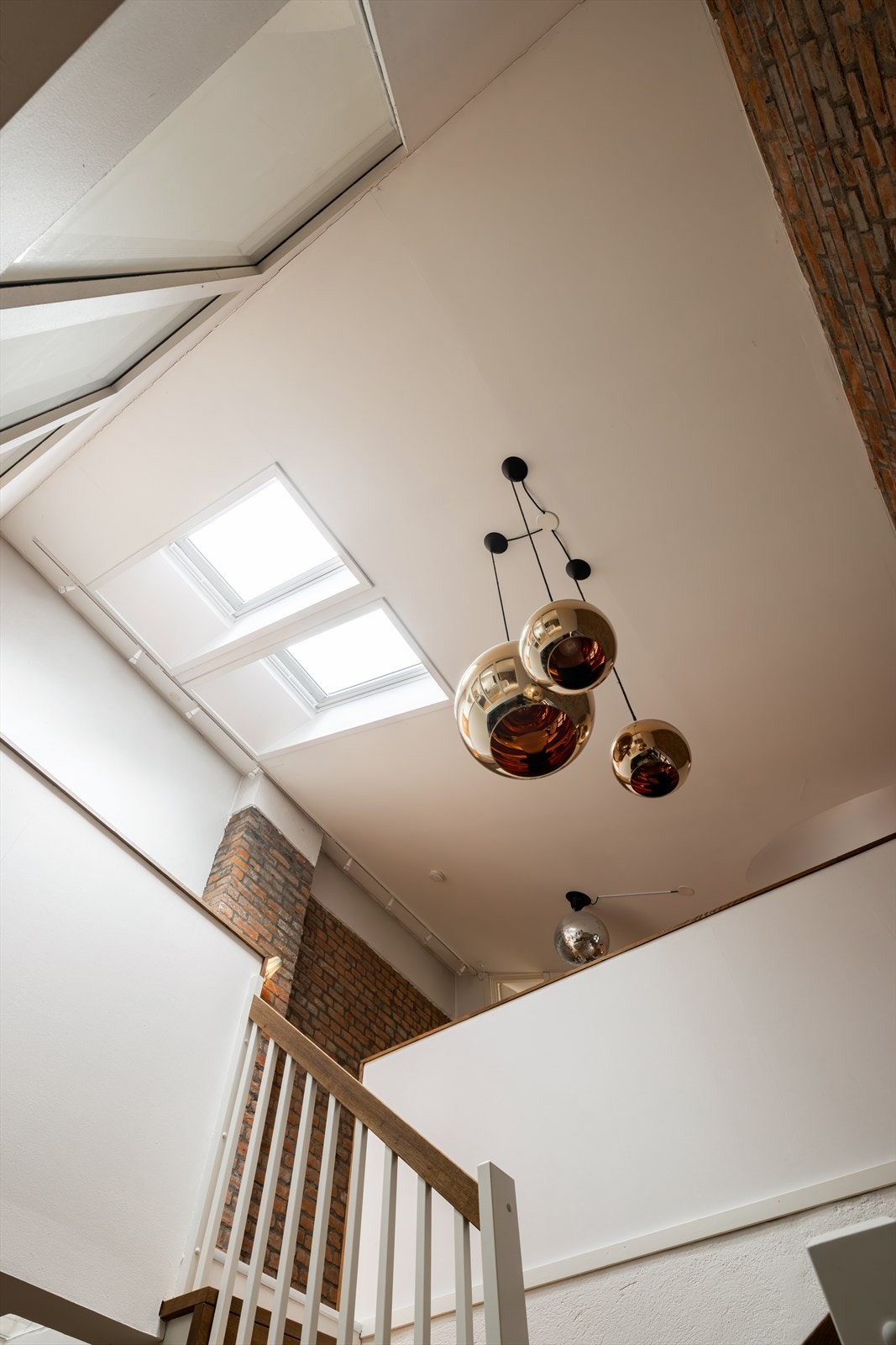 I boligen er det en takhøyde på opptil 3,56 meter! Galleribilde