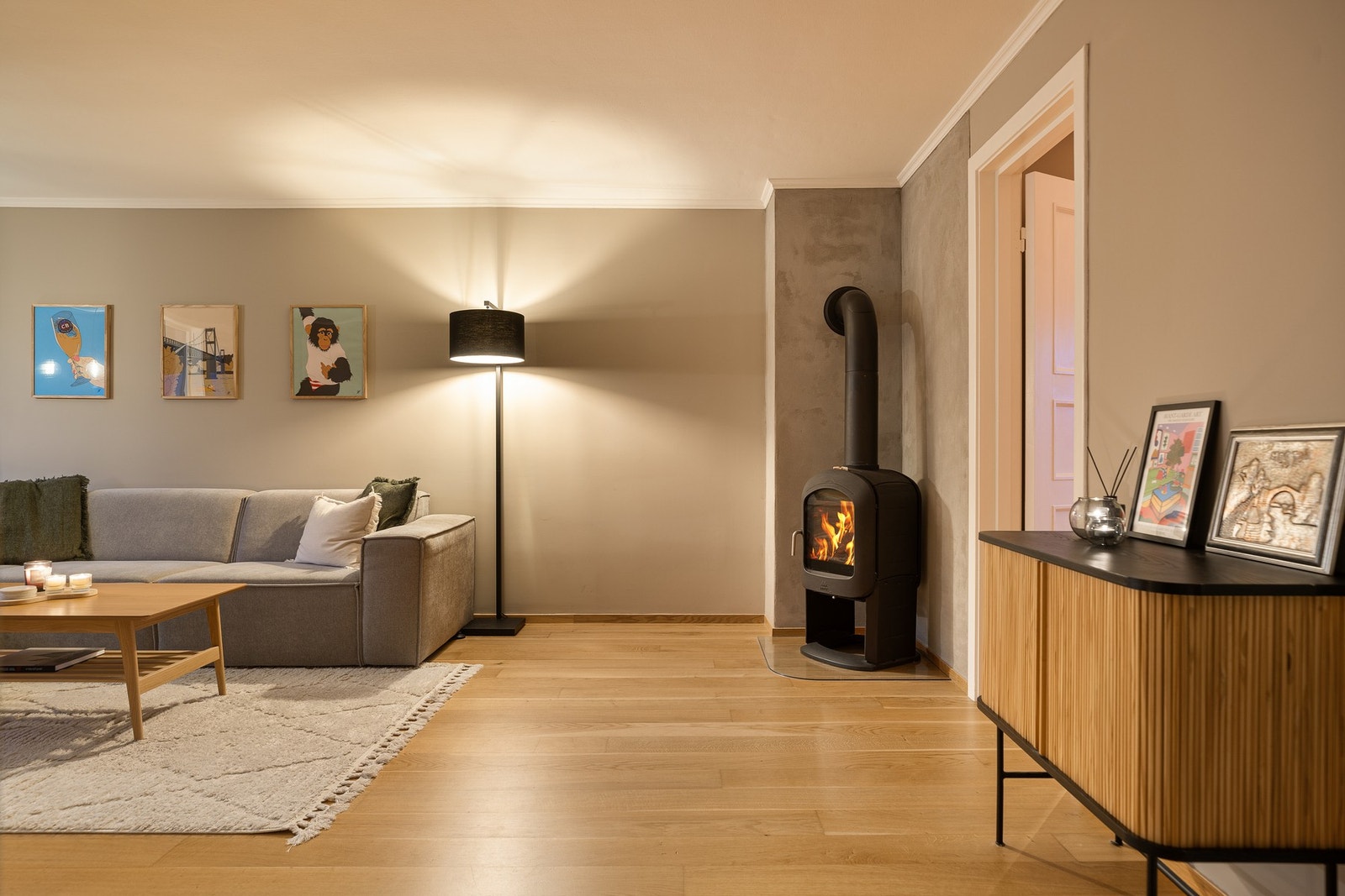 - Peisovnen bidrar til lavere strømkostnader som også gir behagelig innetemperatur og ekstra hygge på mørke høst/vinterdager - Galleribilde