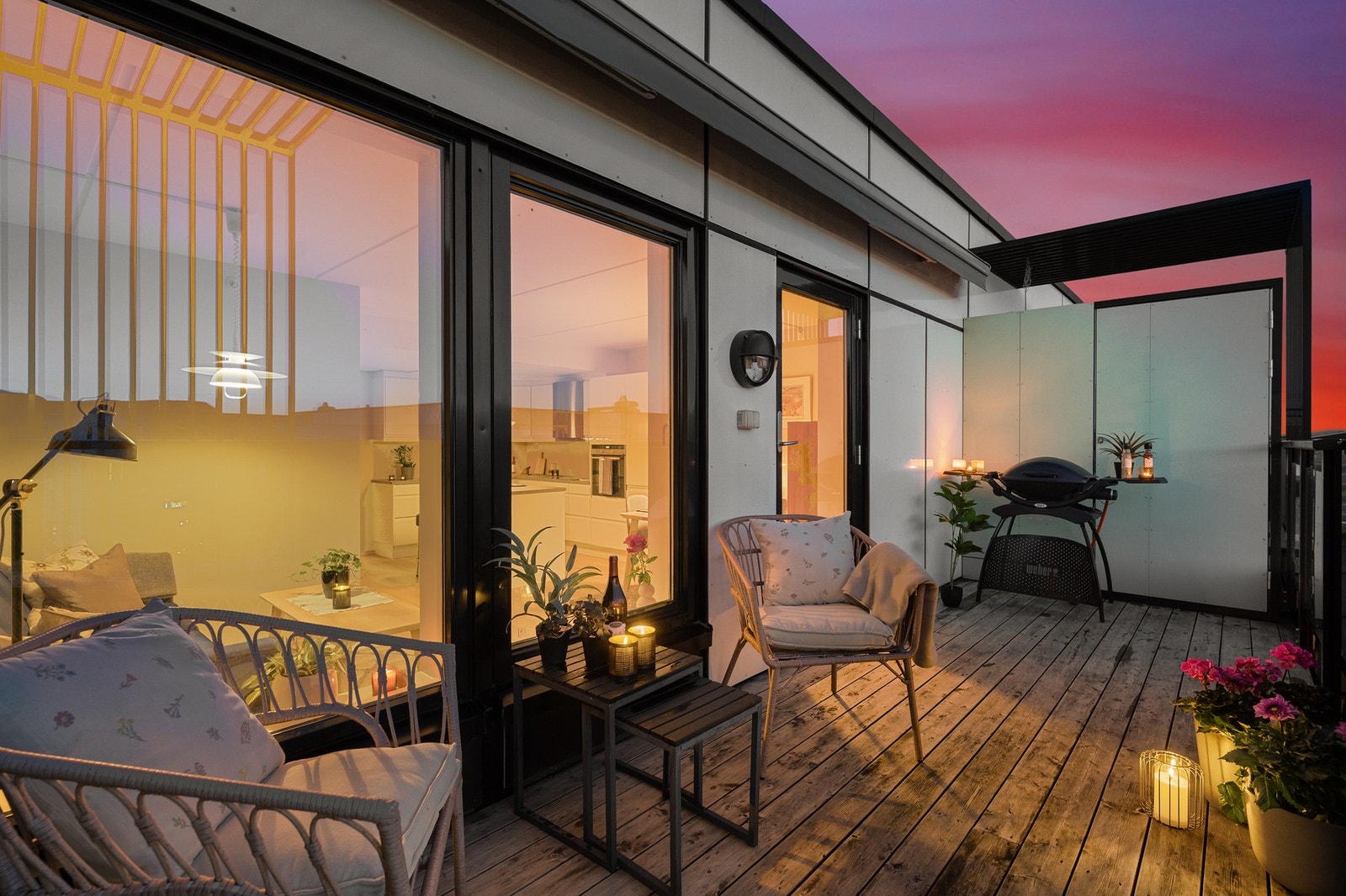 Balkongen er på 11 kvm og vender inn mot fine fellesområder Galleribilde