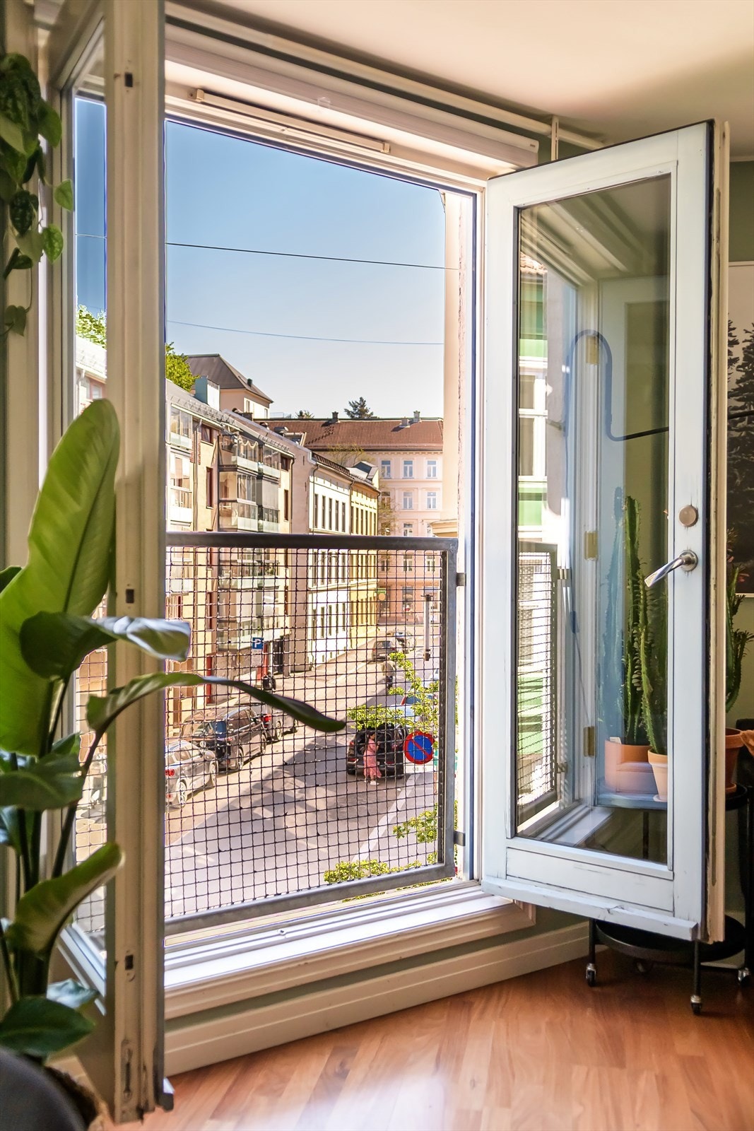 En herlig fransk balkong er med på å skape en forlengelse av rommet og gir masse frisk luft! Galleribilde