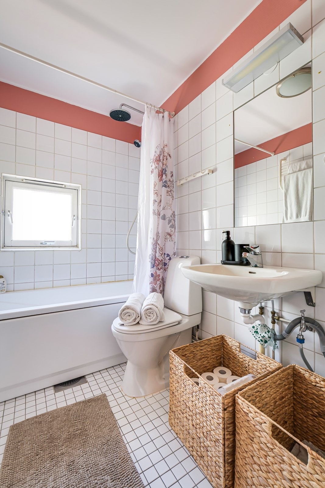 I tillegg kan beboere benytte seg av en herlig badstue og fellesvaskeri. Galleribilde