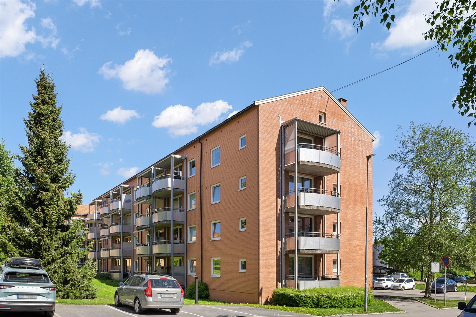 Leiligheten ligger usjenert til i 2. etasje. Galleribilde