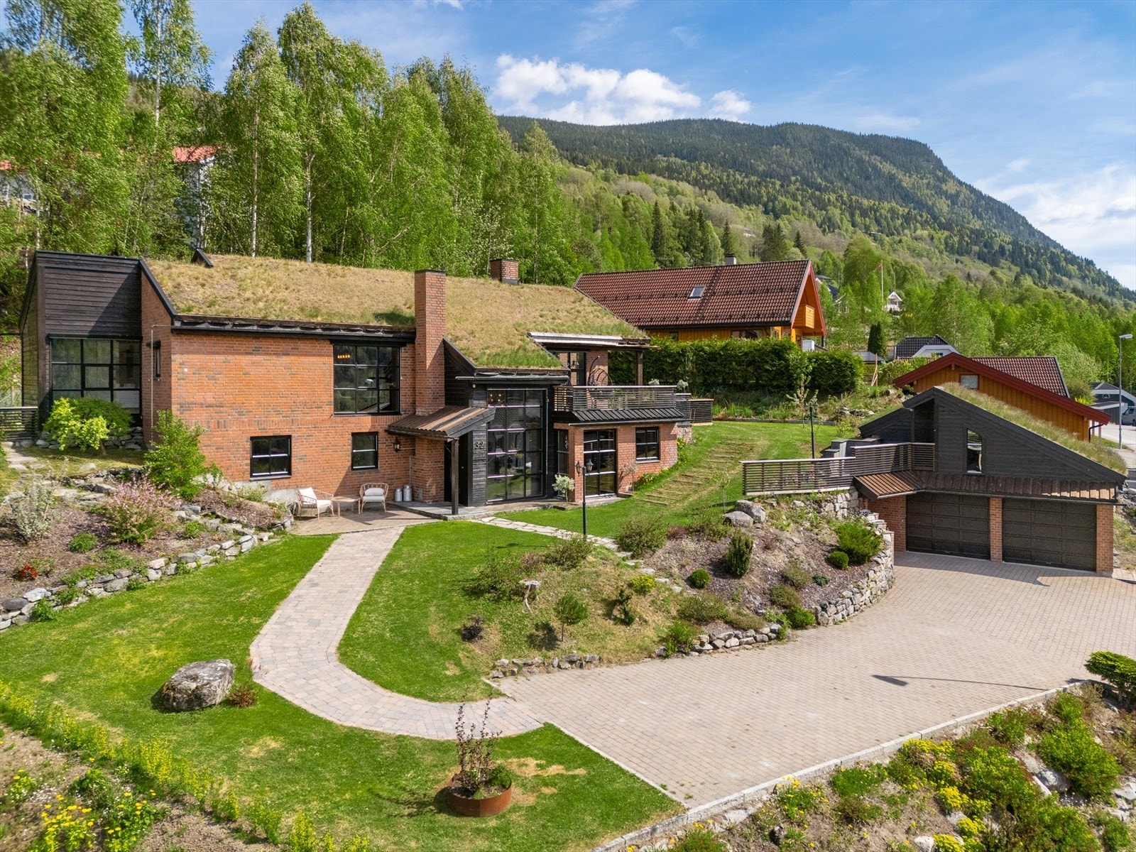 EiendomsMegler 1 Fjellmegleren har gleden av å presentere Narvebrøten 32! Galleribilde
