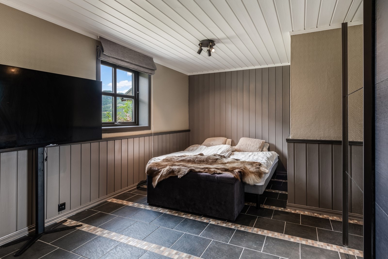Soverom av svært god størrelse. Galleribilde