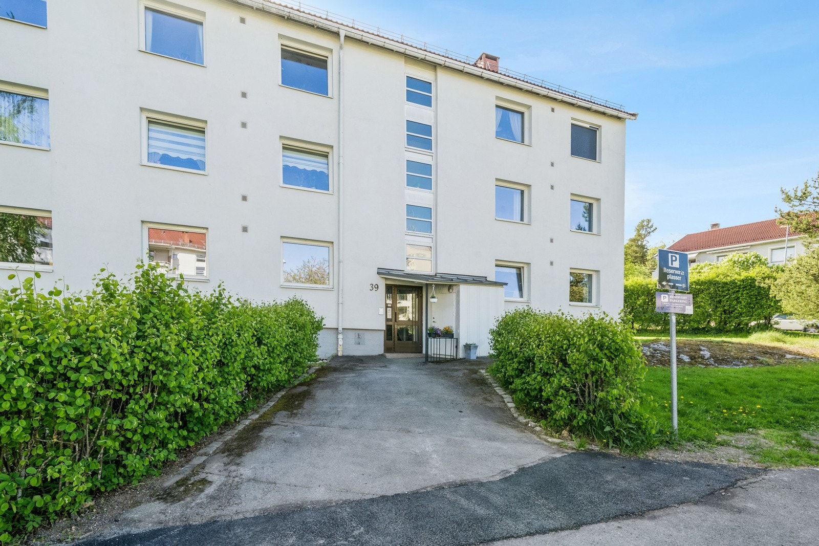 Fasade front Galleribilde