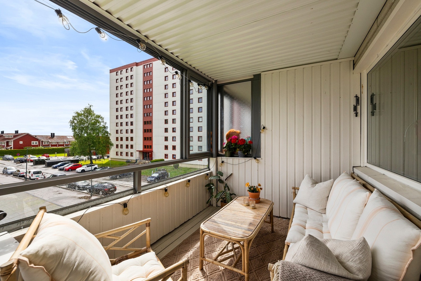 Her kan man trekke seg tilbake og nyte solfylte dager i behagelige omgivelser. Galleribilde