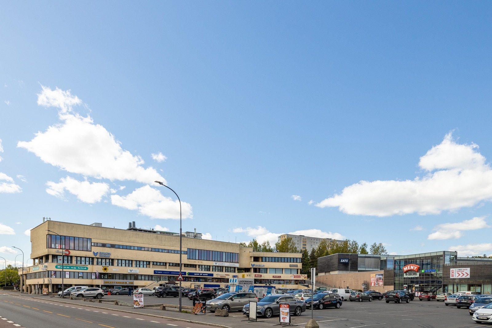 Det er kort vei til både Kalbakken senter og Veitvet senter. Galleribilde
