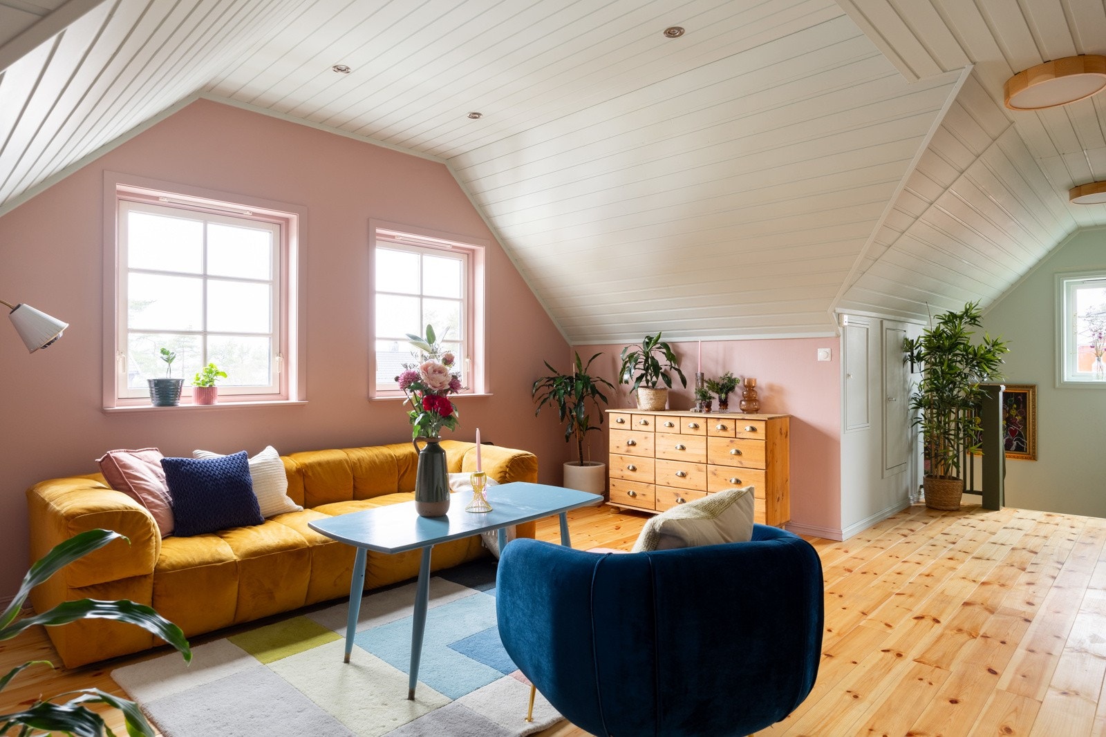 Trivelig loftstue med flere bruksmuligheter. Galleribilde
