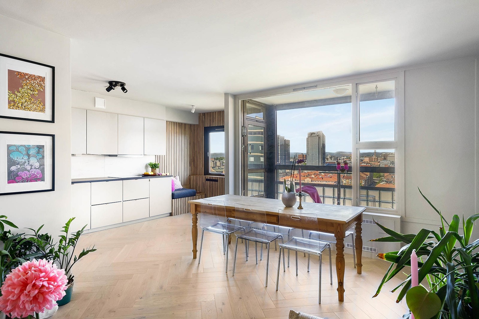 Lekker 3-roms med flott utsikt. Velkommen på visning i Enerhauggata 7! Galleribilde