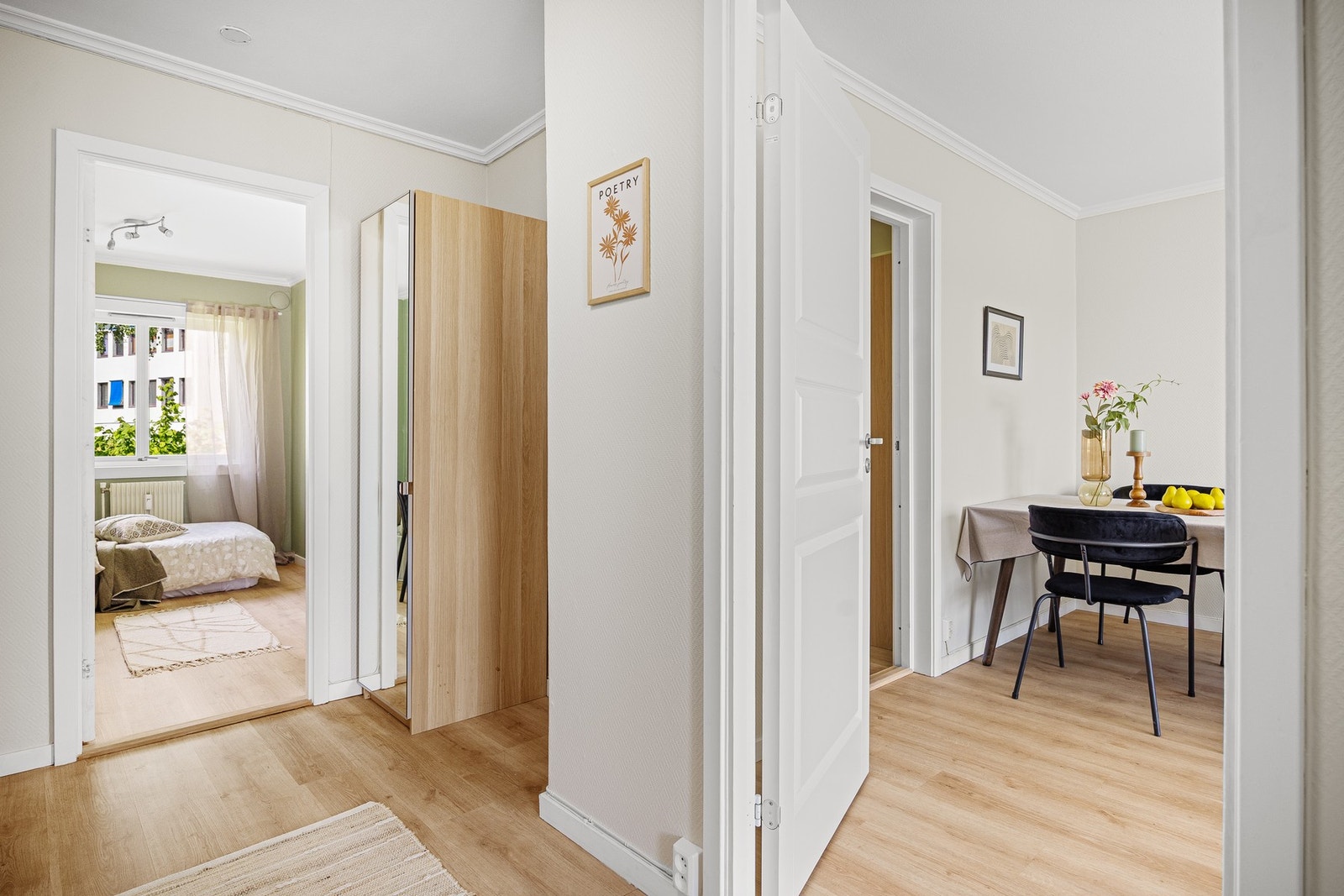 Entréen binder alle rommene sammen. Galleribilde