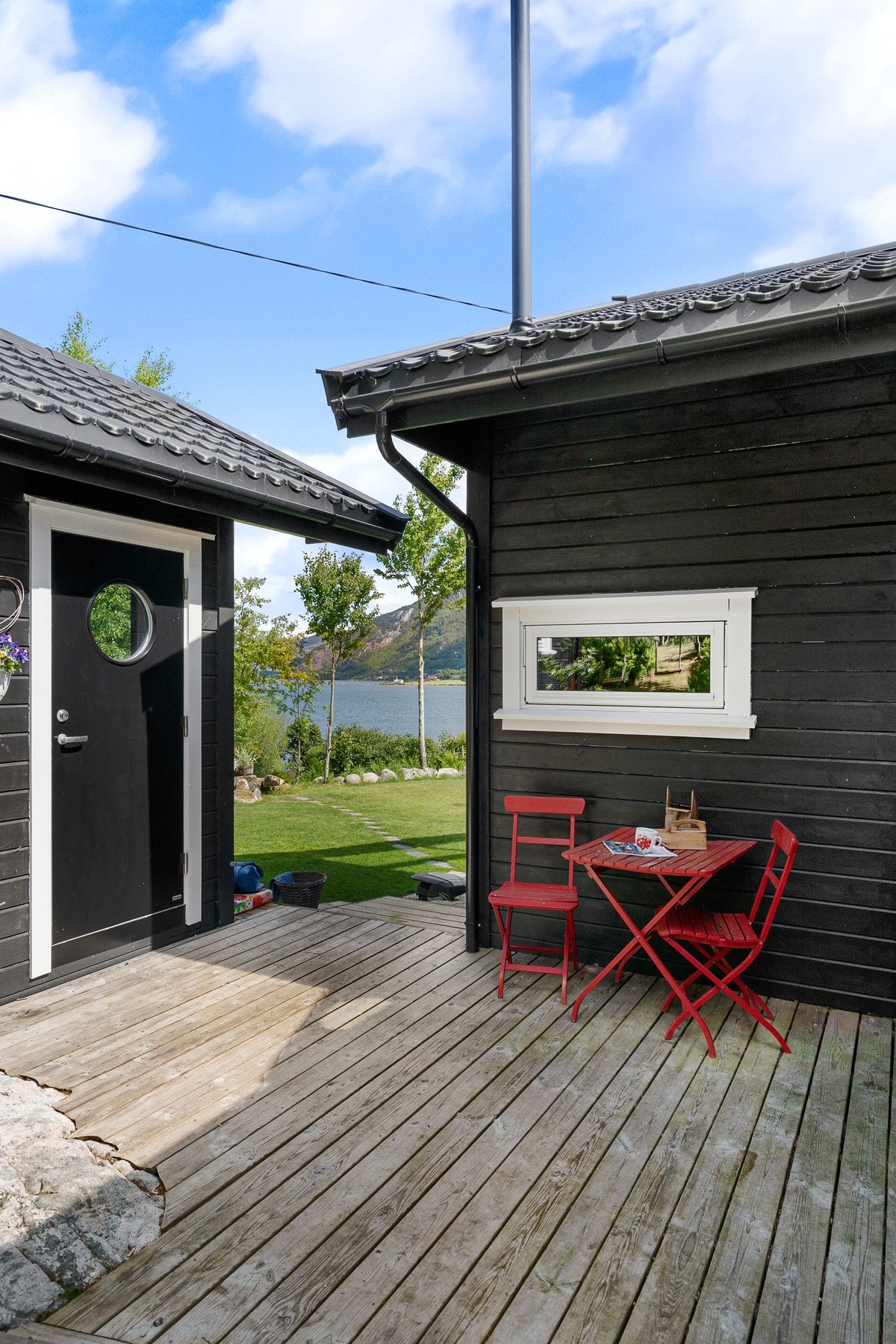 Hytte og anneks/bod Galleribilde