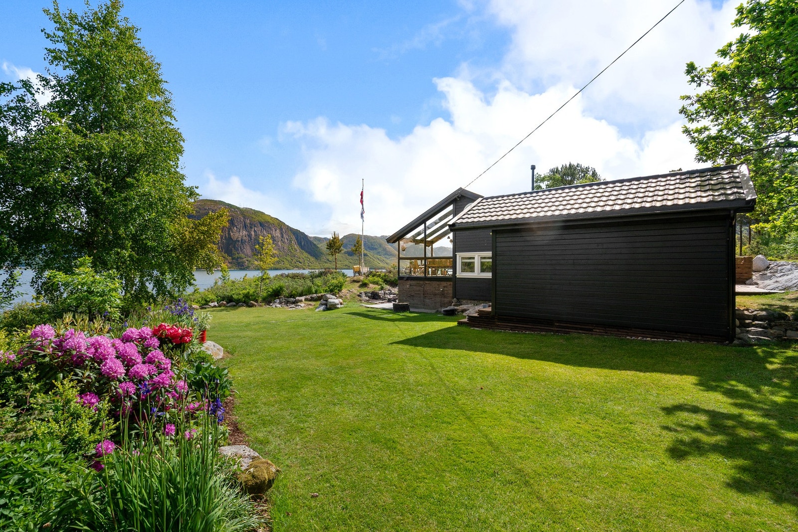 EIE eiendomsmegling v/ Inger Johanne Mauland Frivold har gleden av å presentere Selvikveien 88 Galleribilde