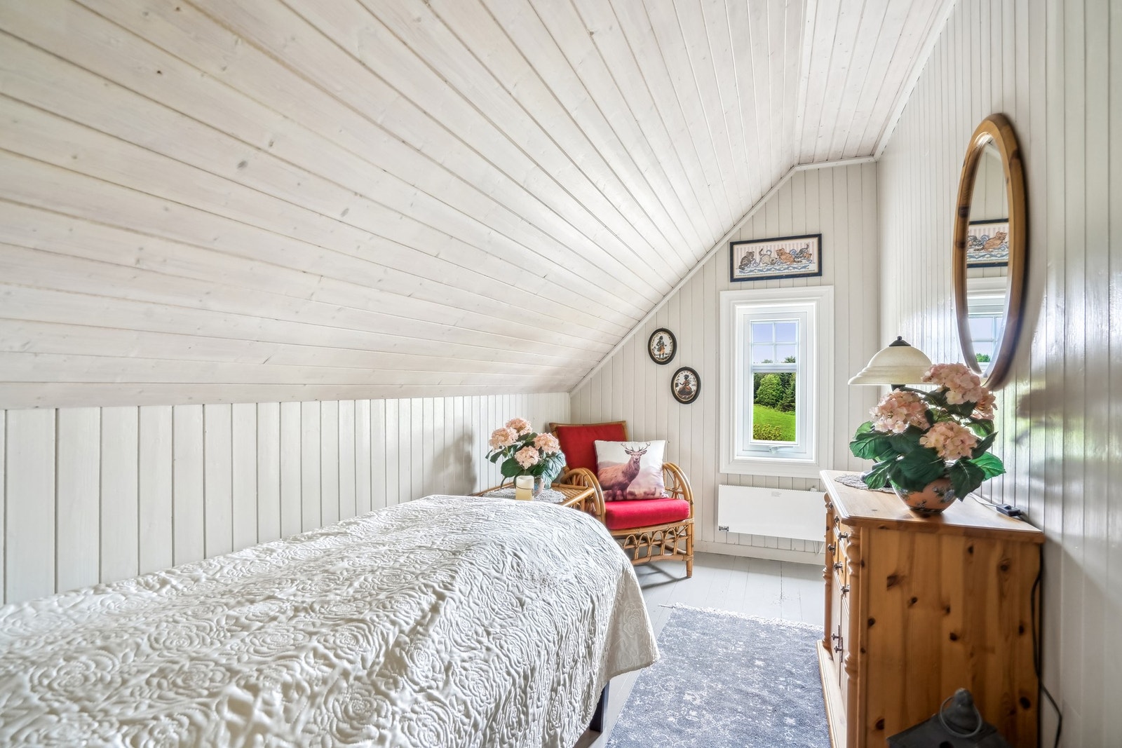 Rom innredet som soverom i 2. etasje. Grunnet krav til areal er ikke dette ansett som et godkjent soverom Galleribilde