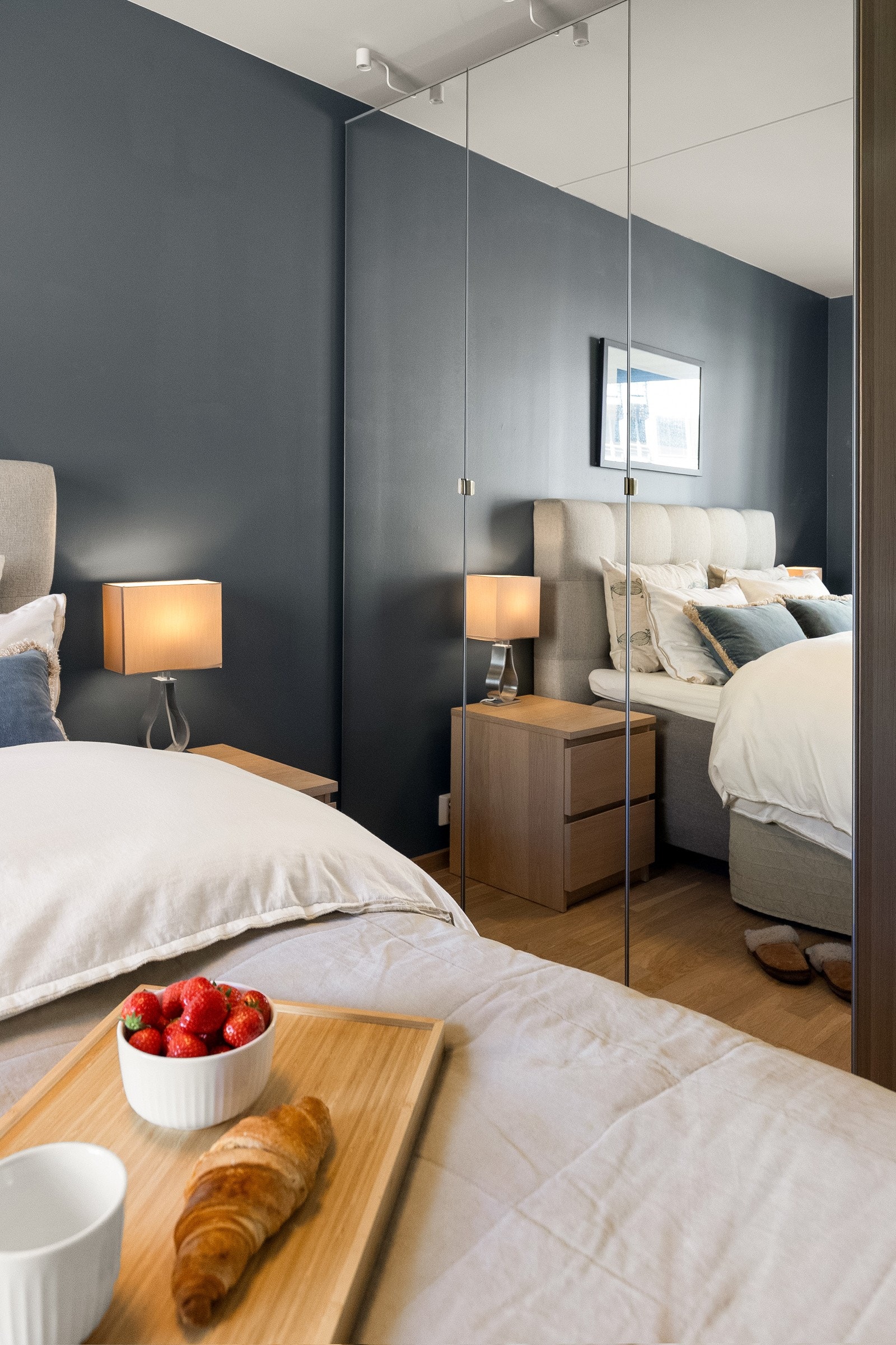Leiligheten har gode oppbevaringsmuligheter og disponerer itillegg stor bod på 9,2 m² i kjeller! Galleribilde