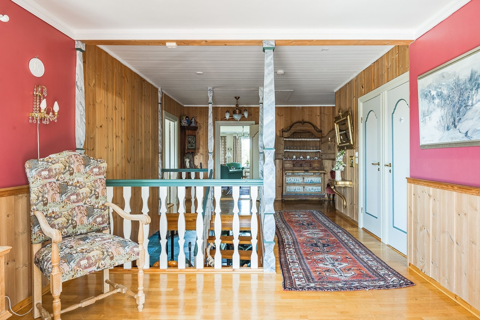 Fra gangen er det adkomst til toalettrom og bod/garderobe. Galleribilde