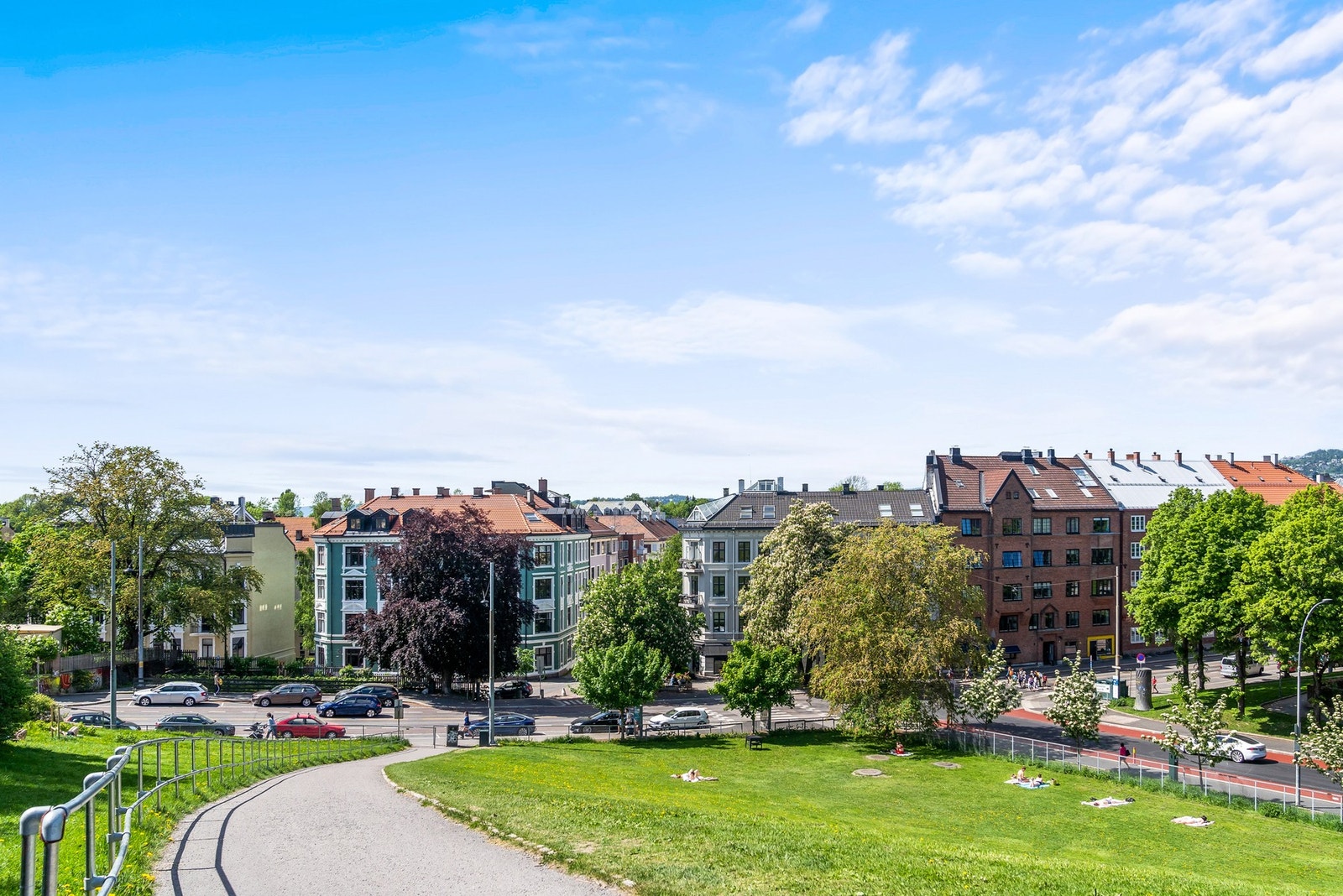Her er det et stort parkområde. Galleribilde
