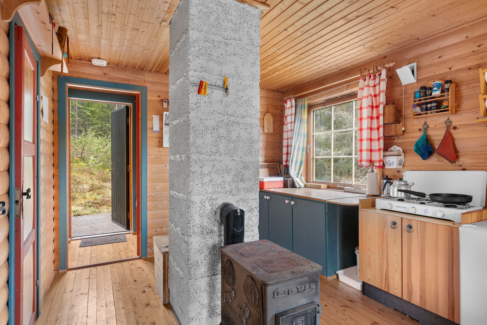 Oppvarming ved vedfyring Galleribilde