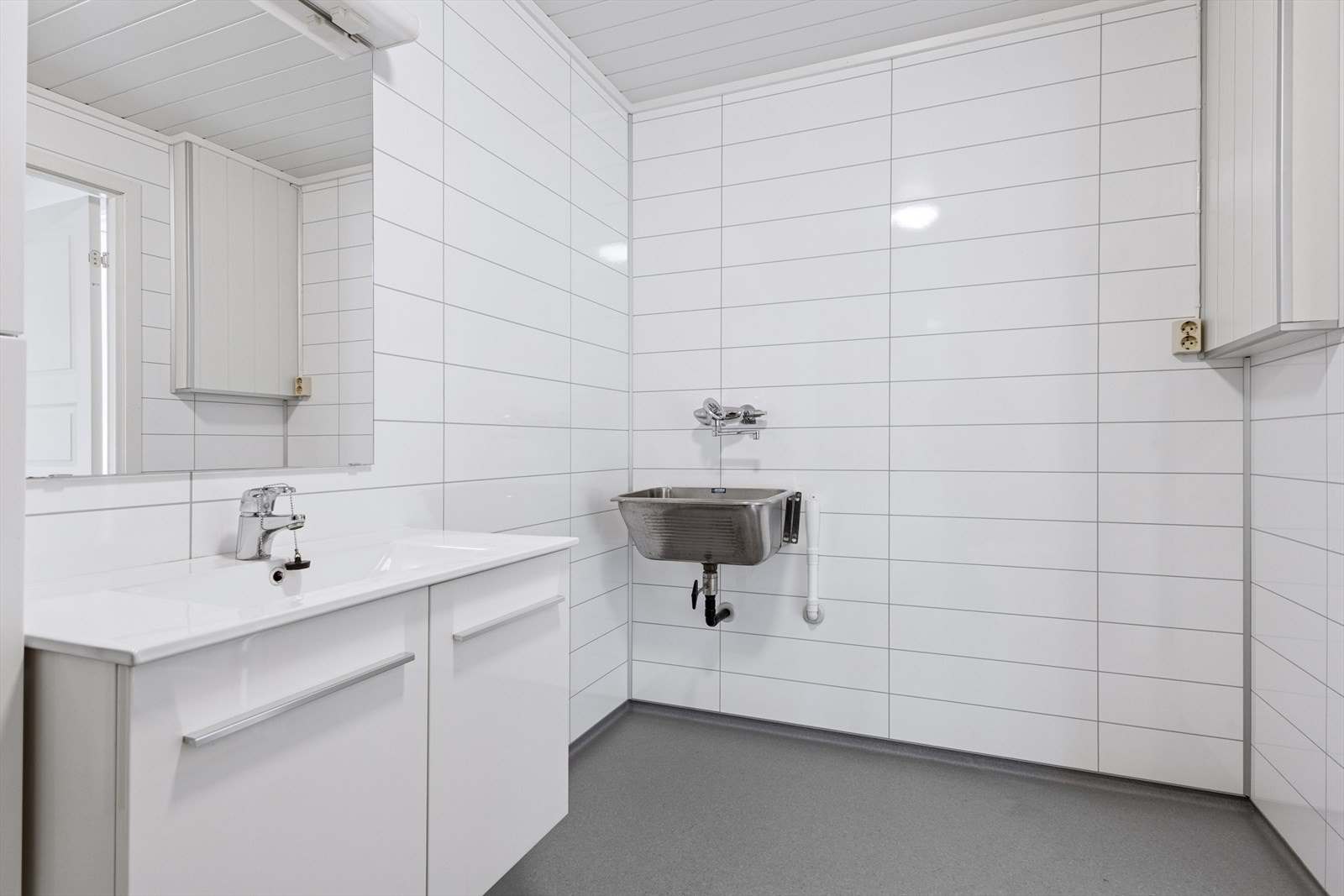 Bad i 5B Galleribilde