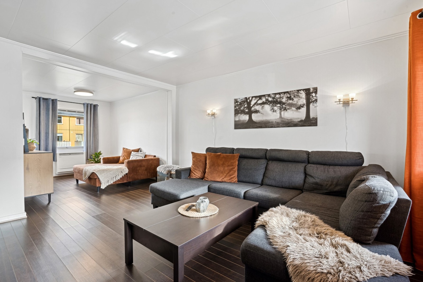 Borettslaget har gjort store renoveringsarbeider utvendig. Blant annet nye vindu. Galleribilde