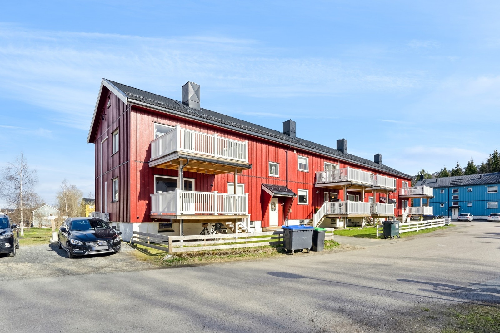 Eiendomsmegler 1 v/ Tina Jakobsen har gleden av å presentere Revelmyra 12 A! Foto: EFKT. Galleribilde