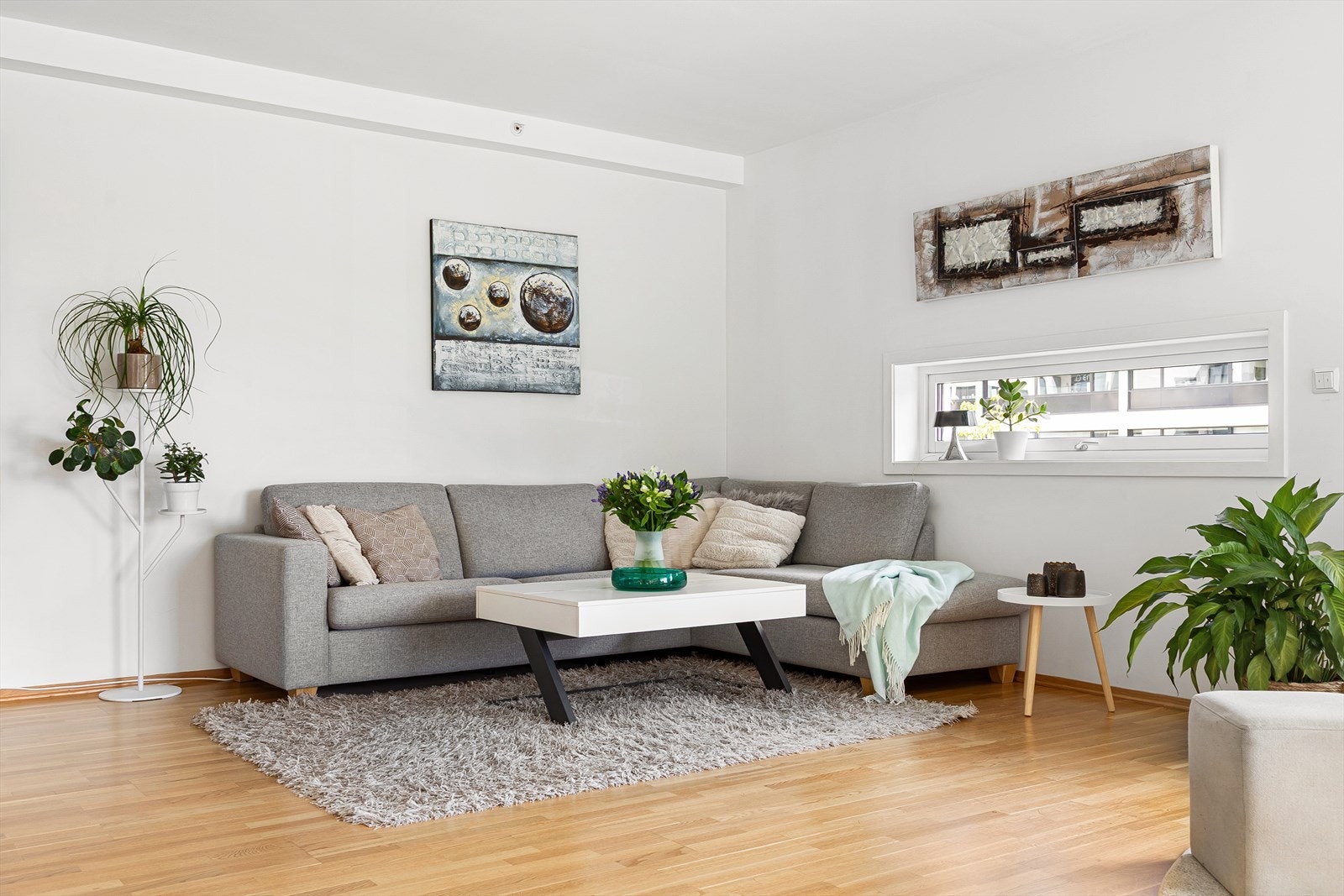 Leiligheten har vannbåren gulvvarme og balansert ventilasjon. Galleribilde
