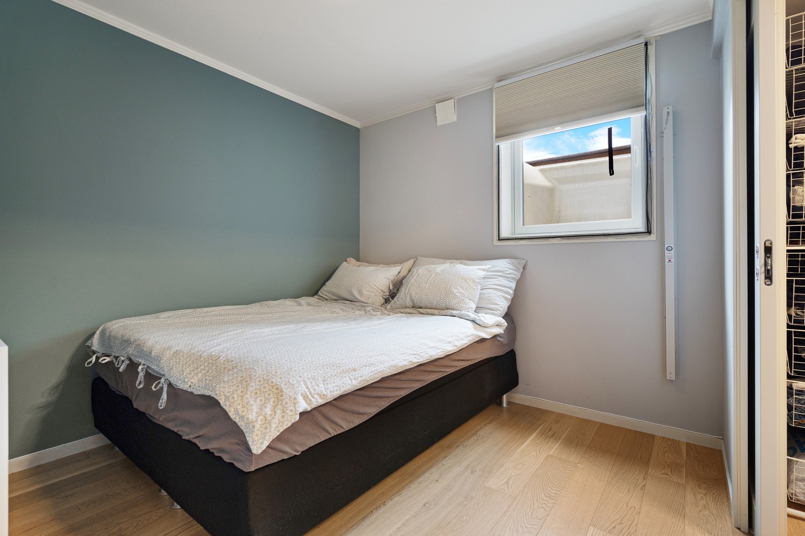 Disponibelt innredet rom i hybelen Galleribilde