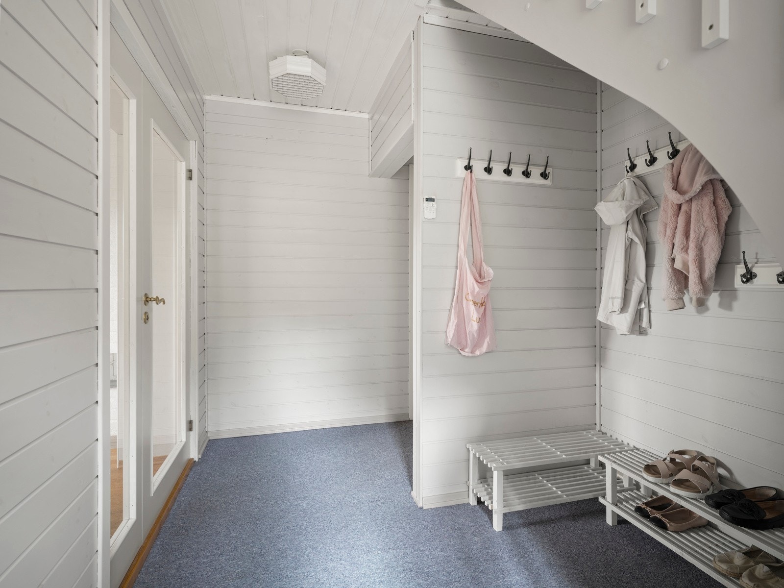 Gang i underetasjen. Galleribilde