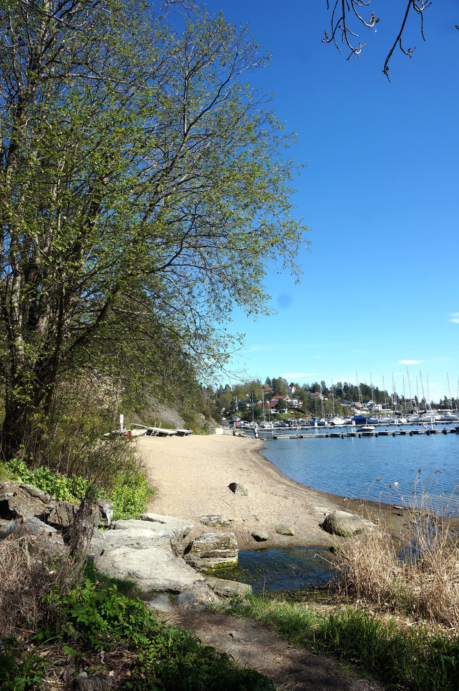 Fra eiendommen er det kun få minutters gange til den populære sandstranden Lille Hawaii Galleribilde