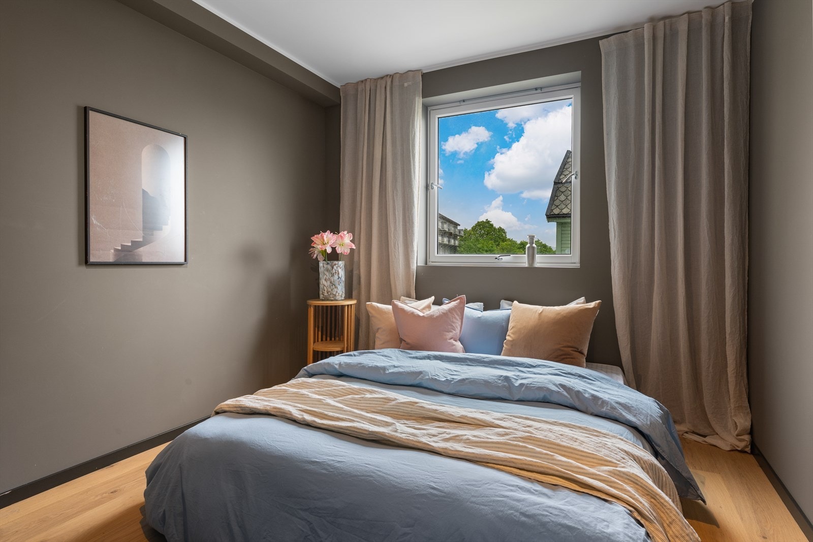 - Soverommet måler 8,8 m² - Galleribilde