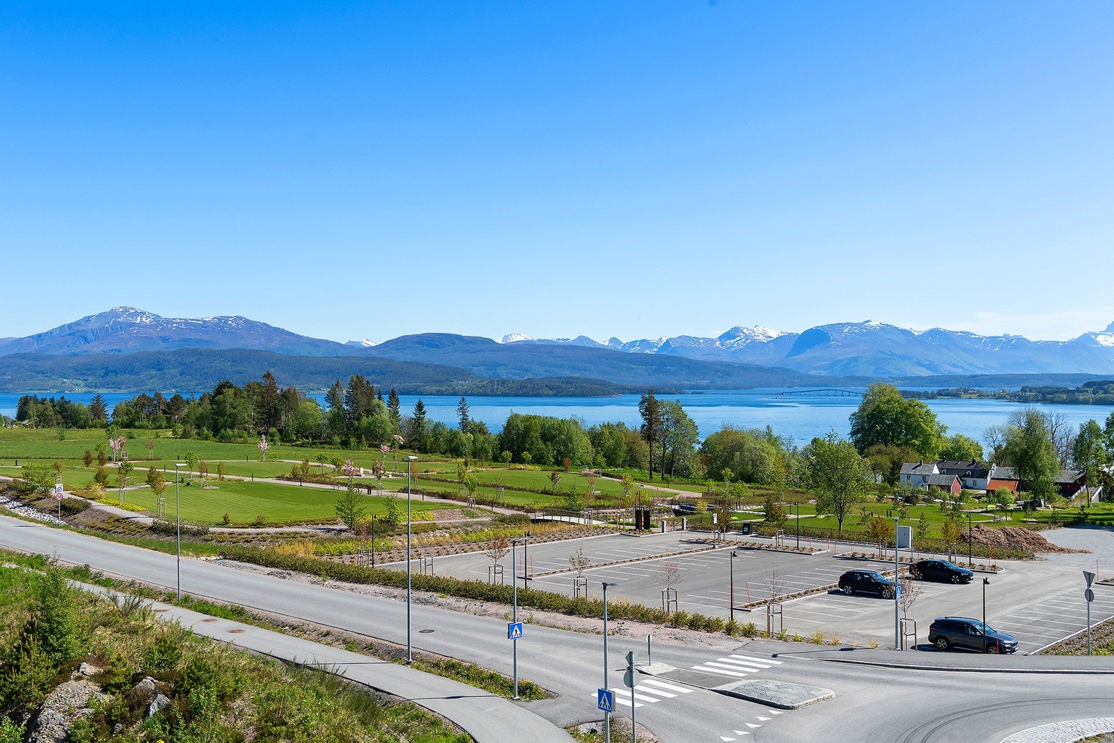 Utsikt østover Galleribilde