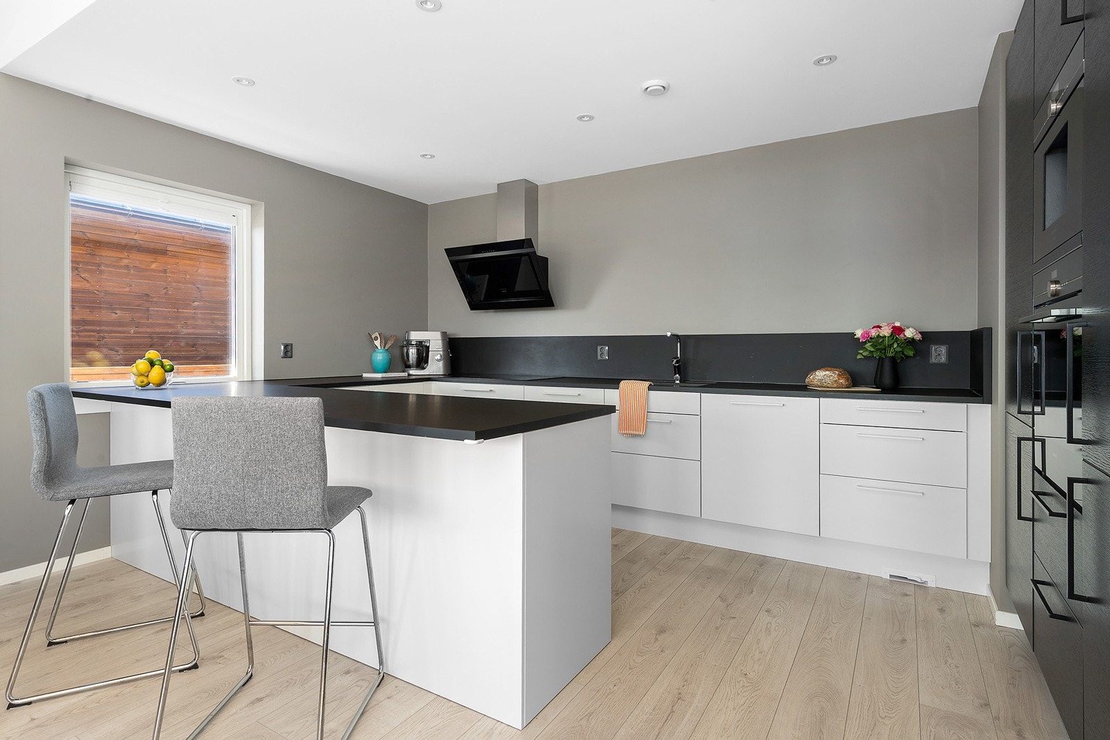 Kjøkken med innredning fra Norema Galleribilde