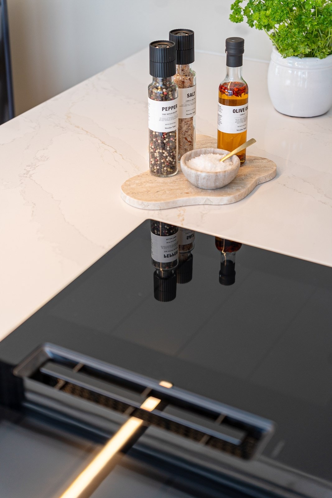 Smart avtrekkssytem i platetopp Galleribilde