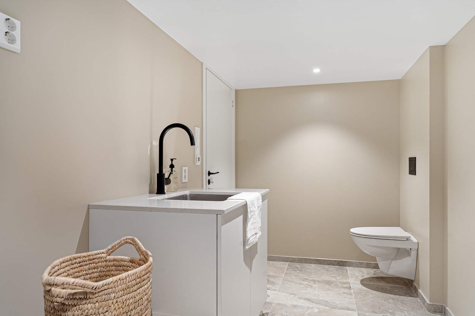 Vaskerom/ Bad i kjeller Galleribilde