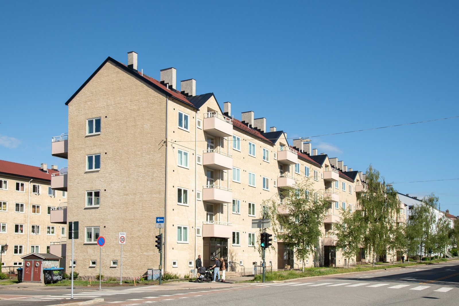 Her får du anledningen til å bo tilbaketrukket men sentralt - omkranset av grønne omgivelser og med kort vei til både Tøyenparken, Botanisk hage og det pulserende bylivet. Galleribilde